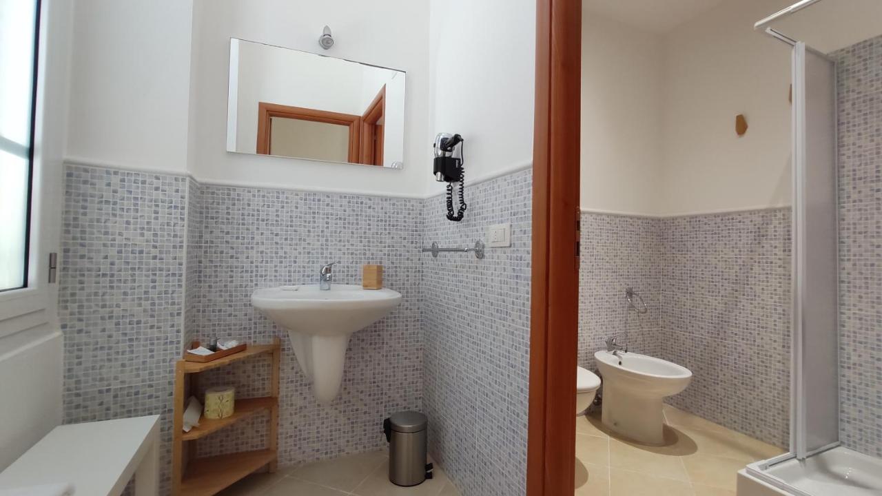 Nell'Azzurro Hotel Cagliari Eksteriør billede