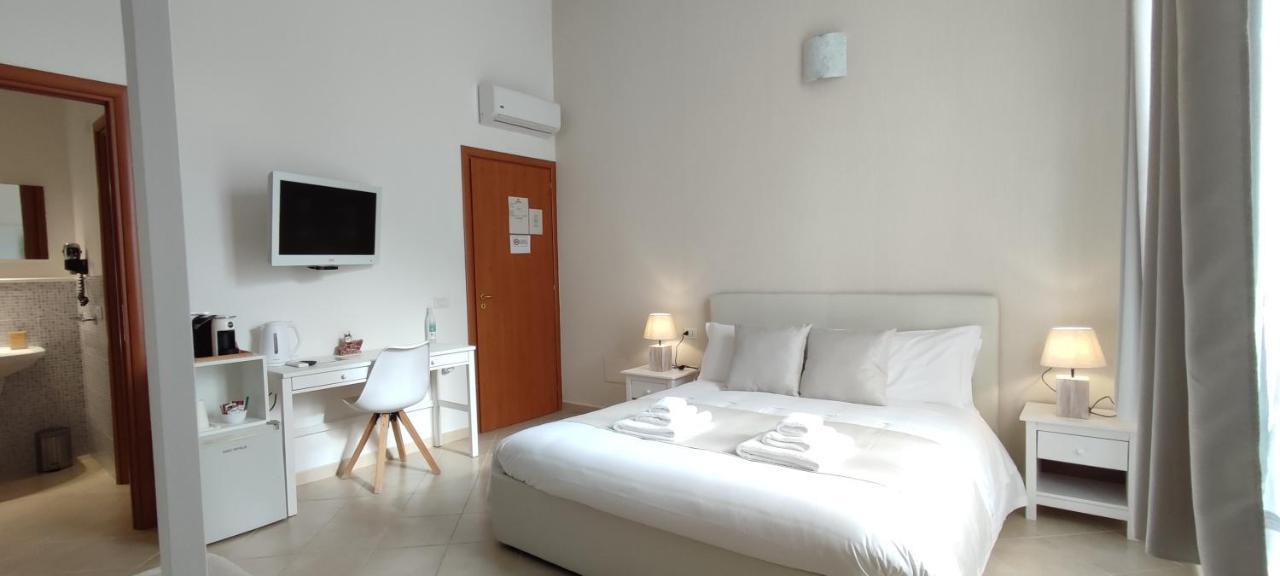 Nell'Azzurro Hotel Cagliari Eksteriør billede